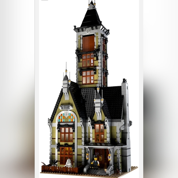 RETIRED LEGO Haunted House (10273) - Picture 8 of 8